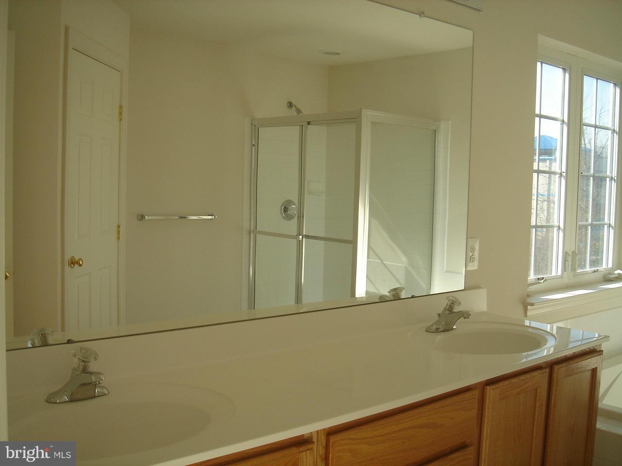 HAMPTONS OF BRIGHTWOOD - Residential Lease