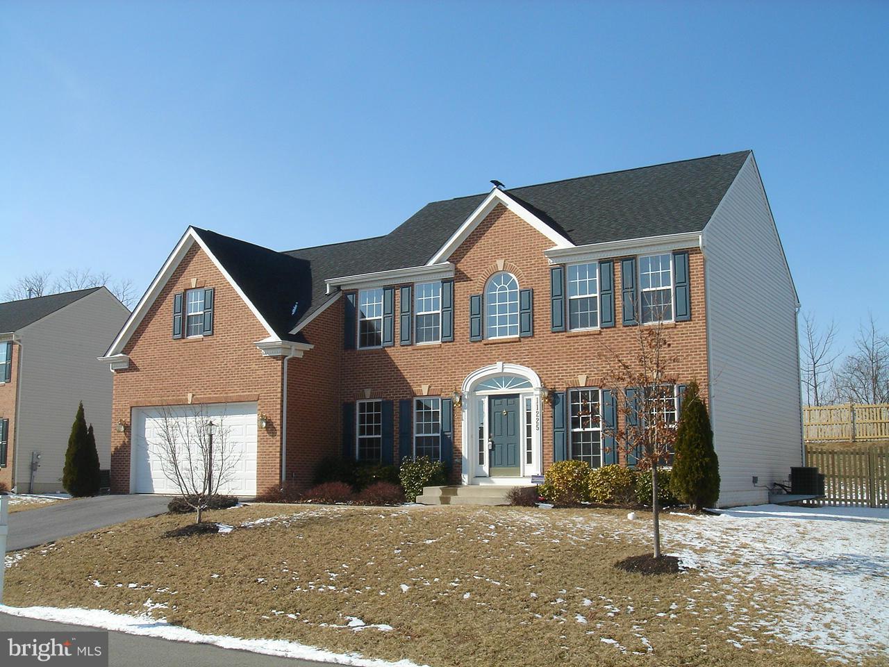 HAMPTONS OF BRIGHTWOOD - Residential Lease