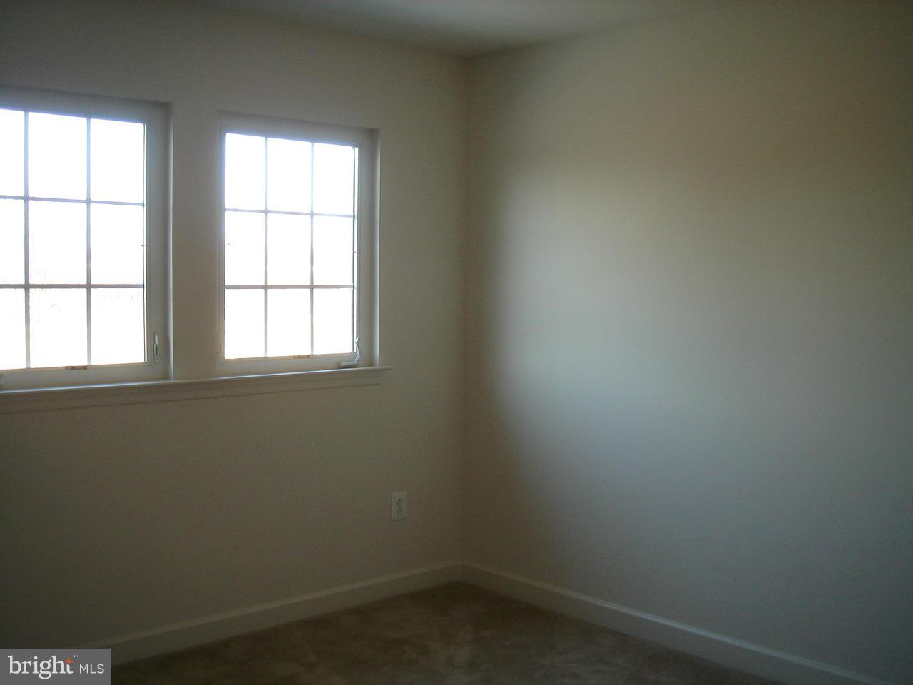 HAMPTONS OF BRIGHTWOOD - Residential Lease