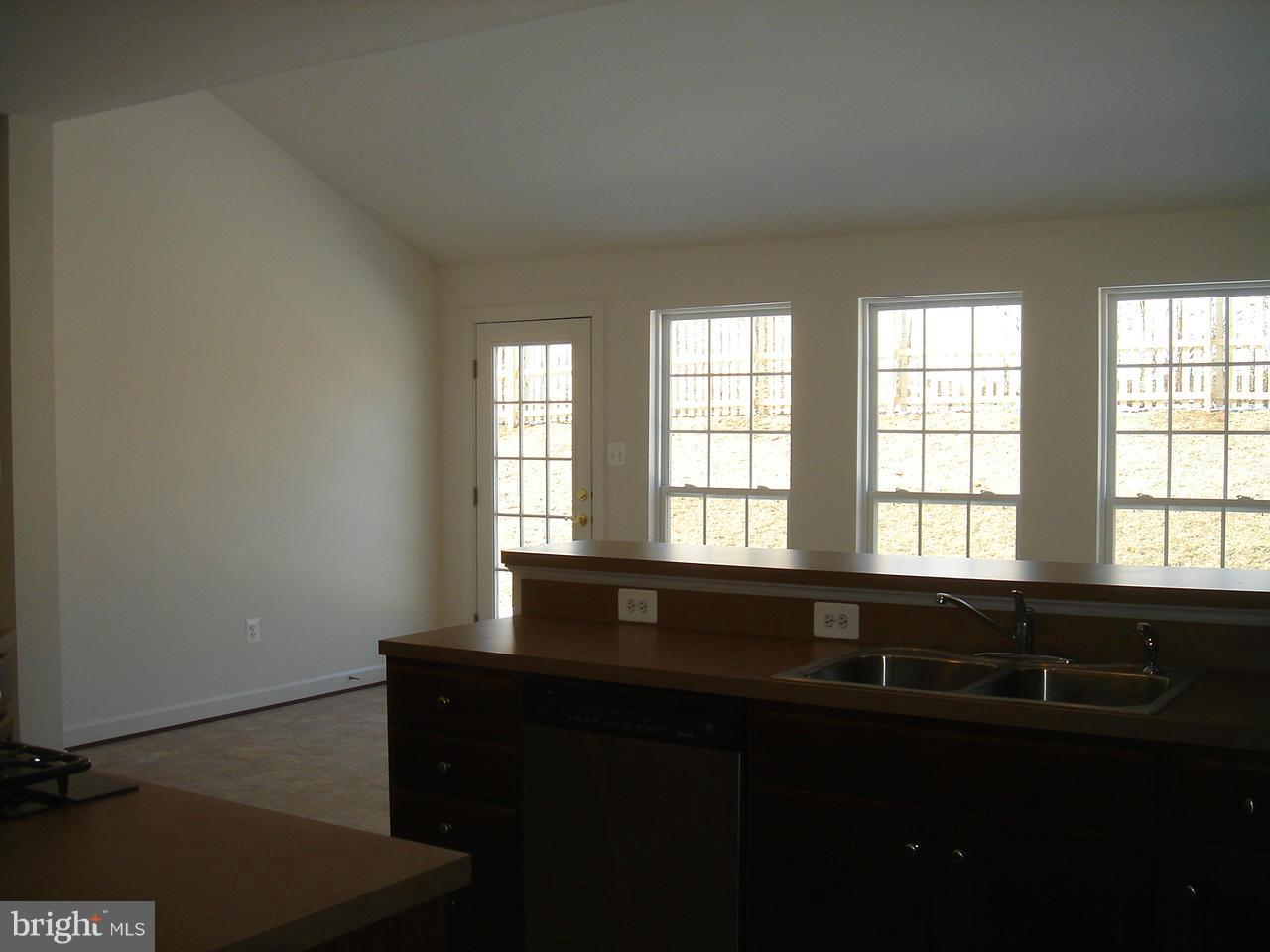 HAMPTONS OF BRIGHTWOOD - Residential Lease