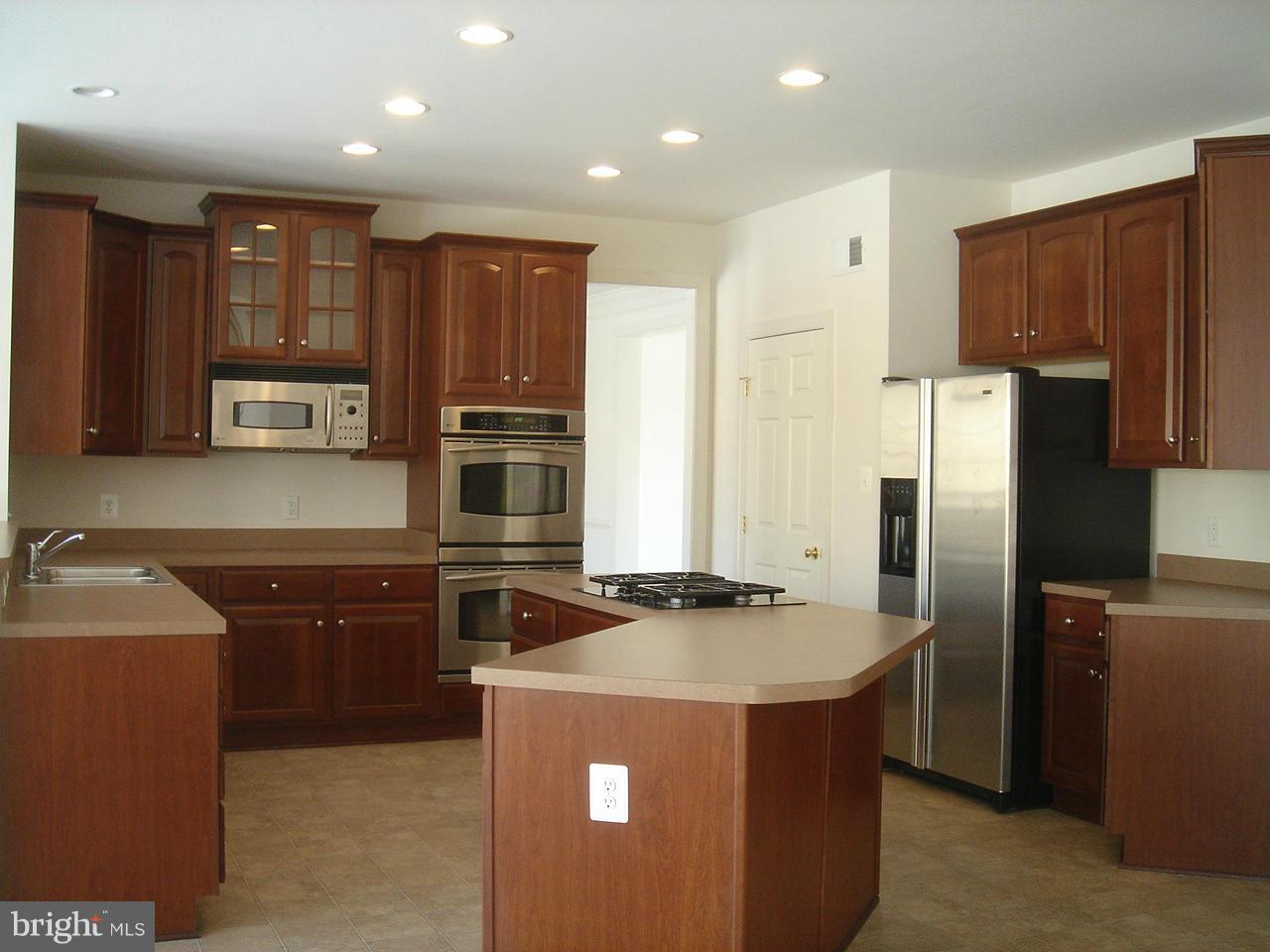 HAMPTONS OF BRIGHTWOOD - Residential Lease