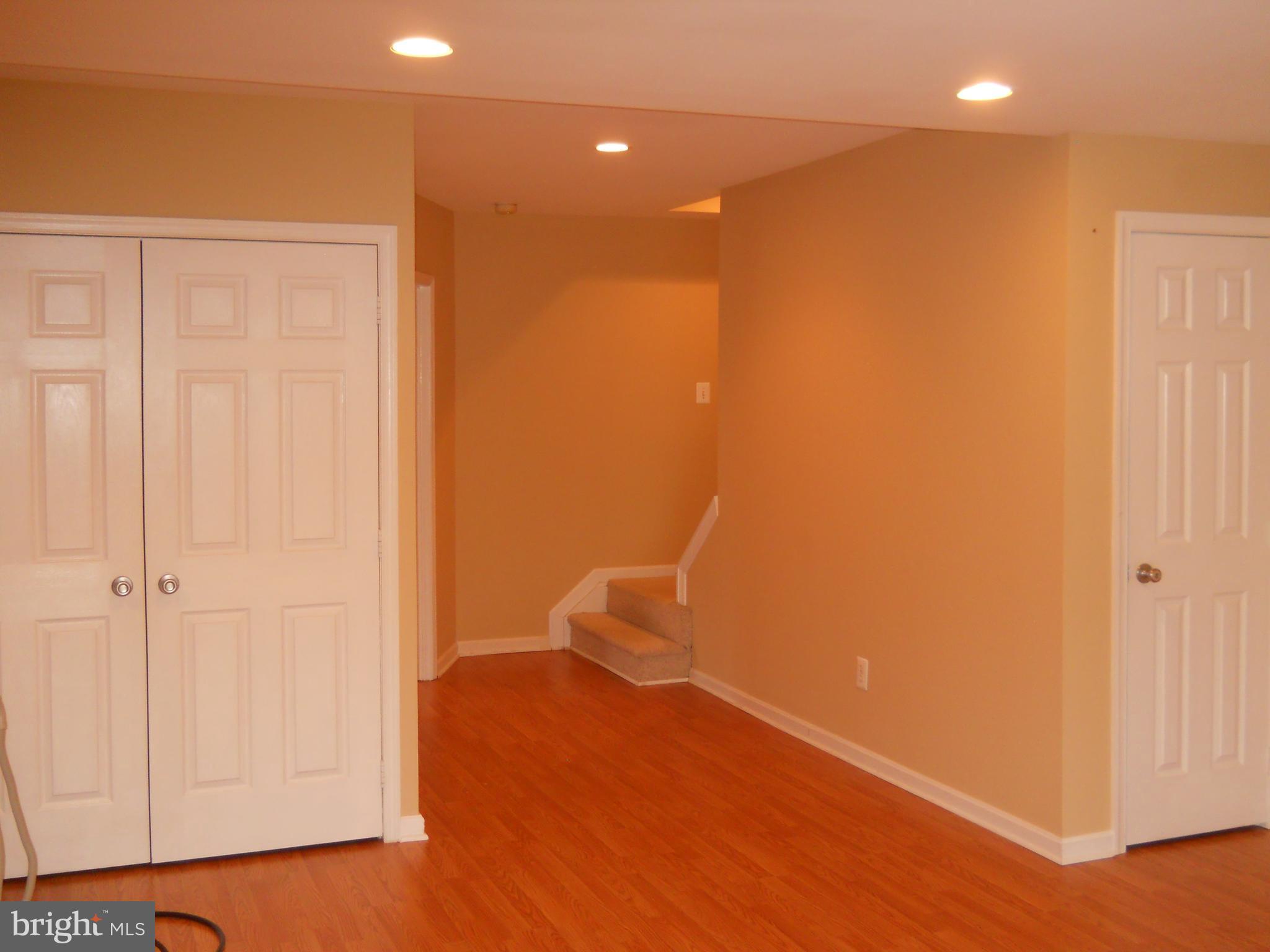 TYSONS TOWNES - Residential