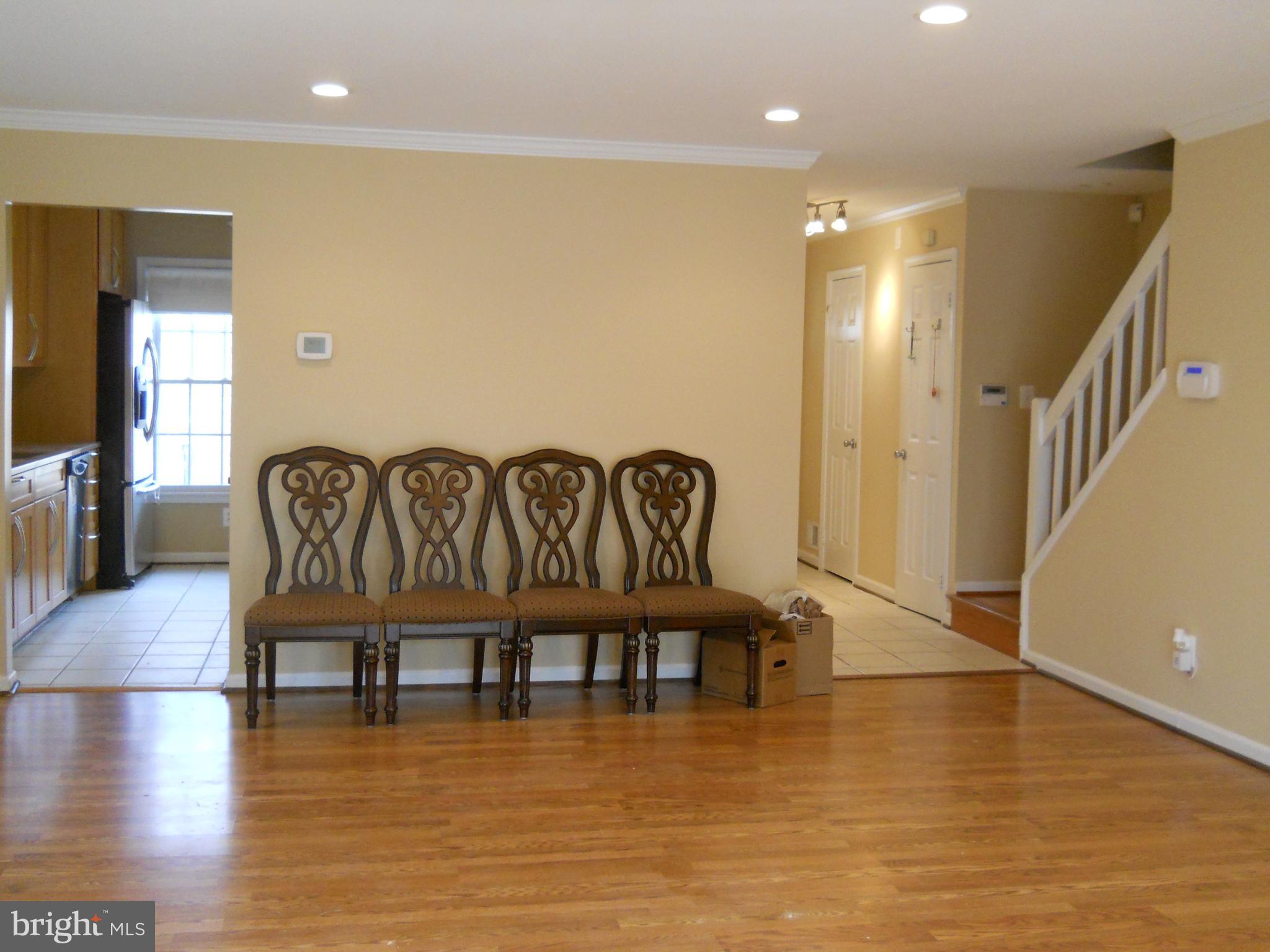 TYSONS TOWNES - Residential