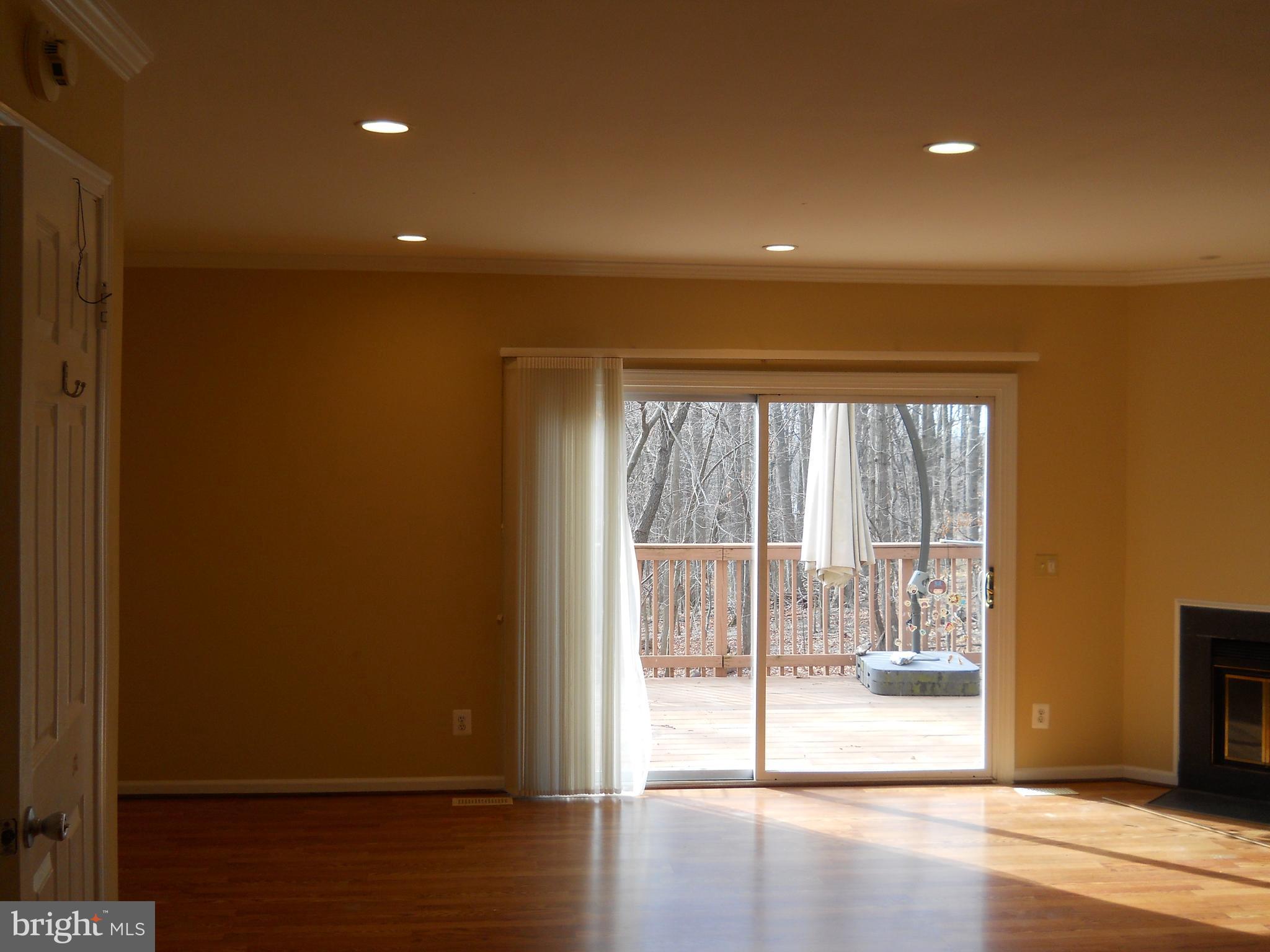 TYSONS TOWNES - Residential