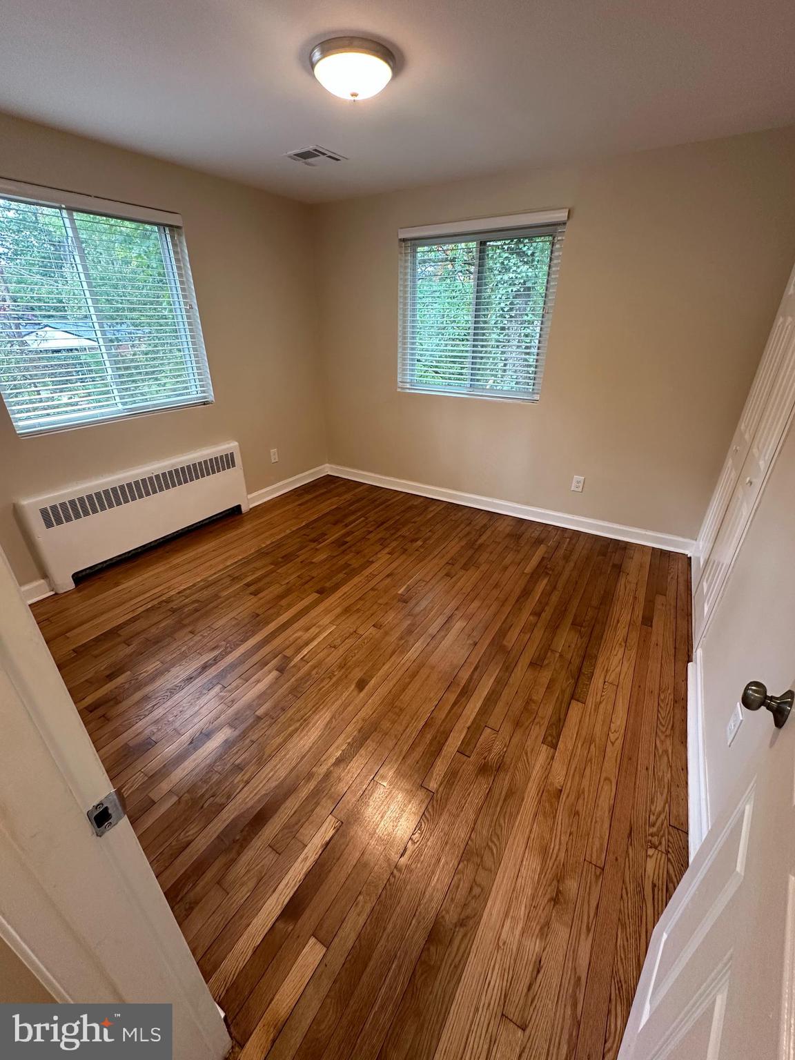 UNIVERSITY HILLS - Residential Lease