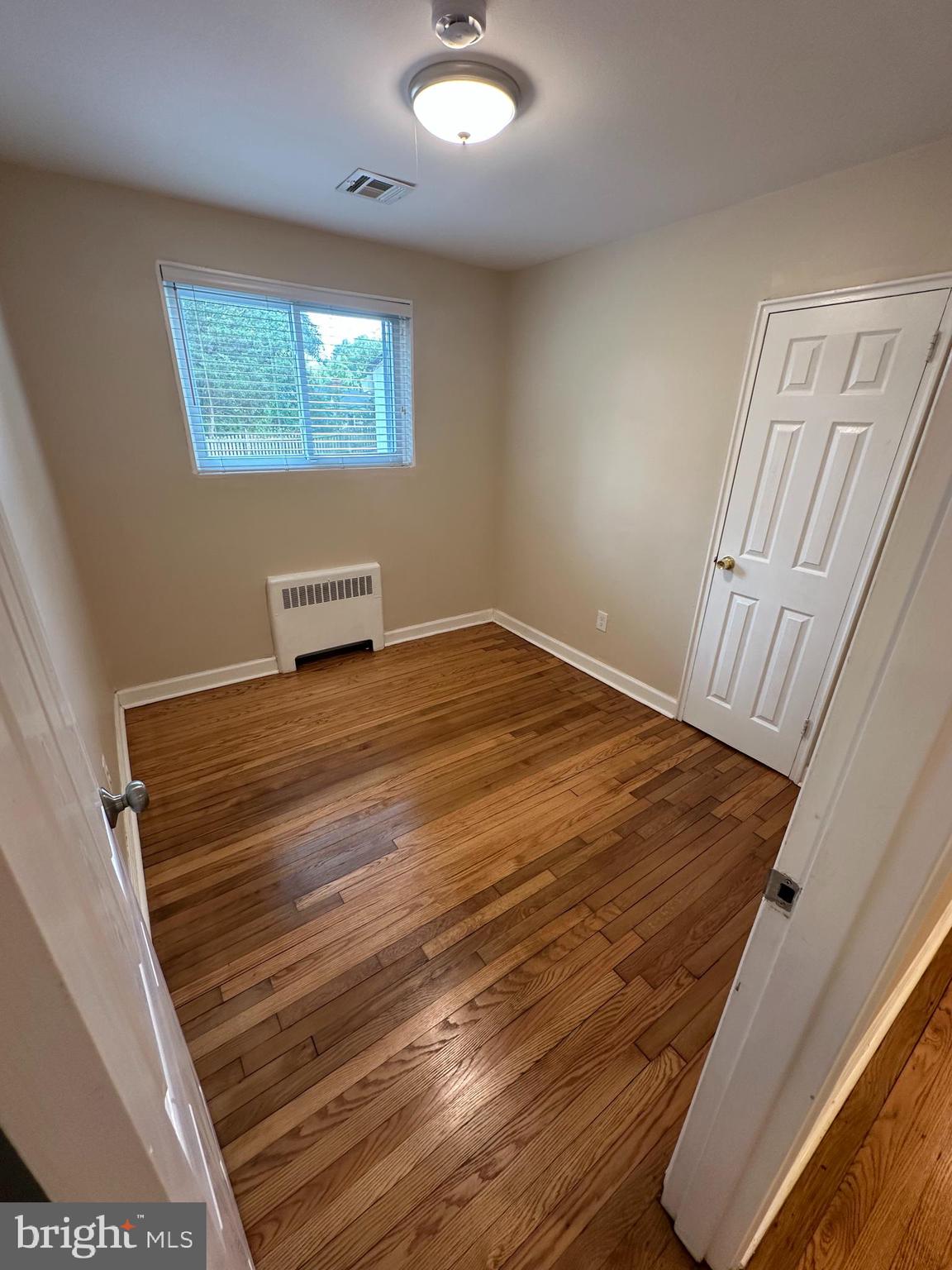 UNIVERSITY HILLS - Residential Lease