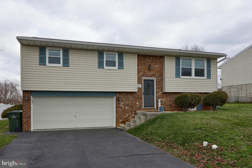 Photo of 4171 Magnolia Drive, MOUNT JOY, PA 17552 (MLS # PALA2062370)