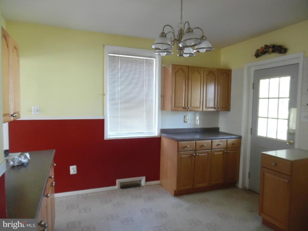 GRAY MANOR - Residential