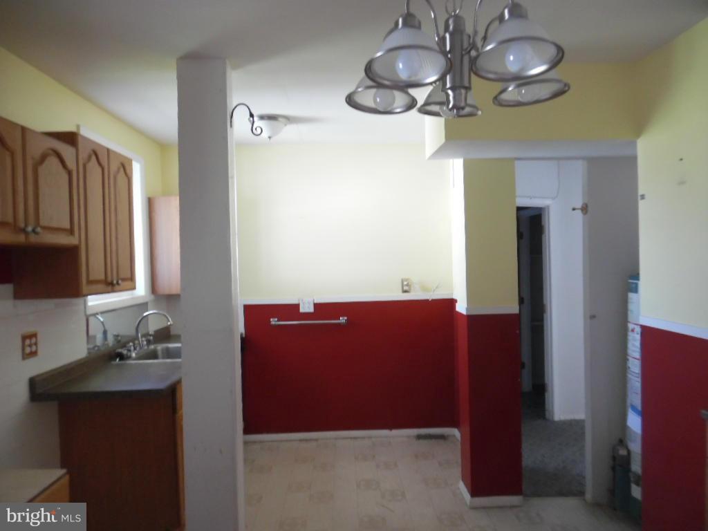 GRAY MANOR - Residential