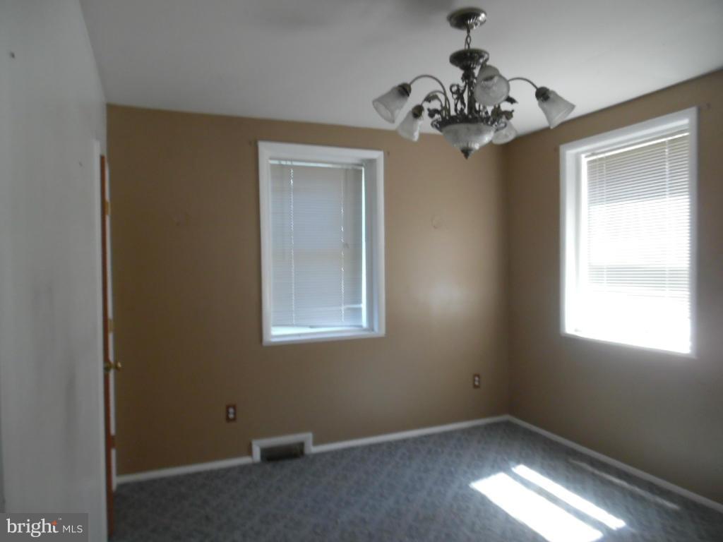 GRAY MANOR - Residential