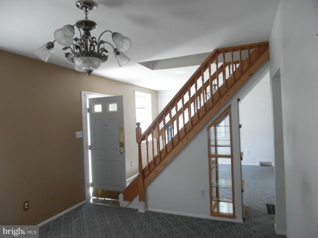 GRAY MANOR - Residential