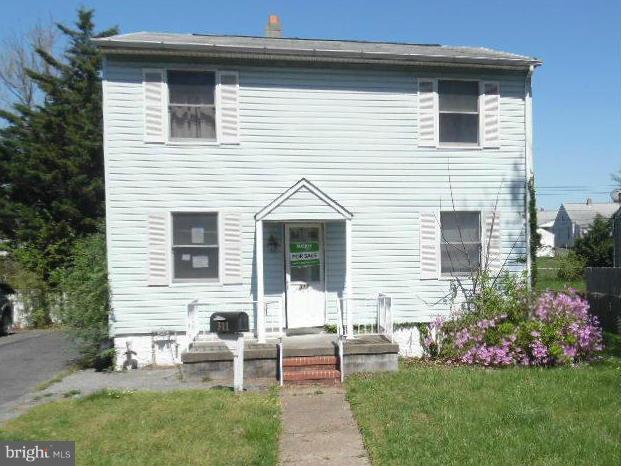 GRAY MANOR - Residential