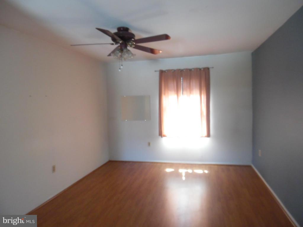 GRAY MANOR - Residential