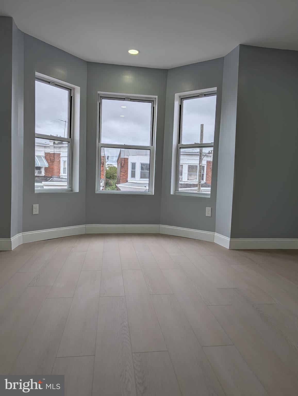 PHILADELPHIA (WEST) - Residential