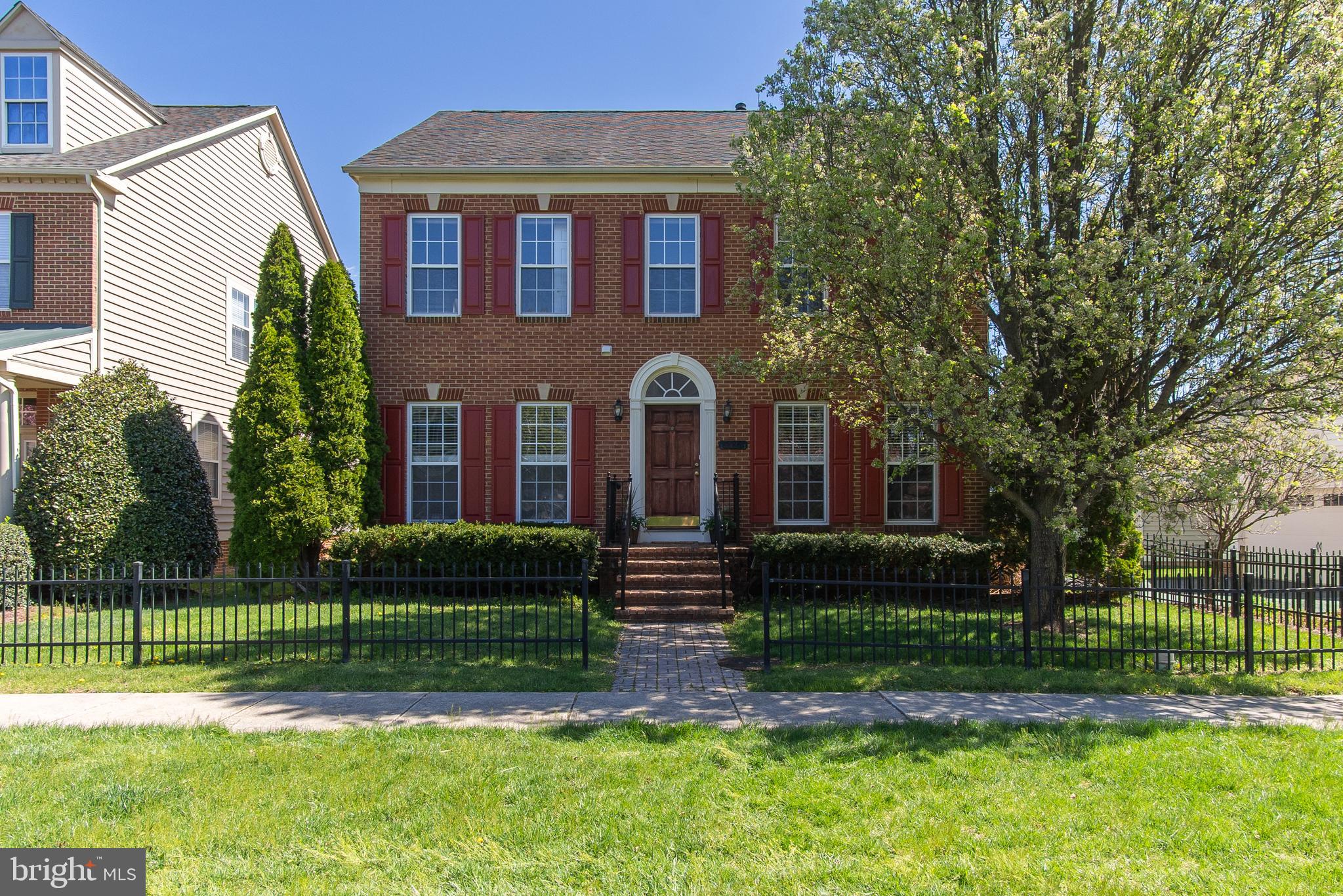 ADAMSTOWN COMMONS - Residential