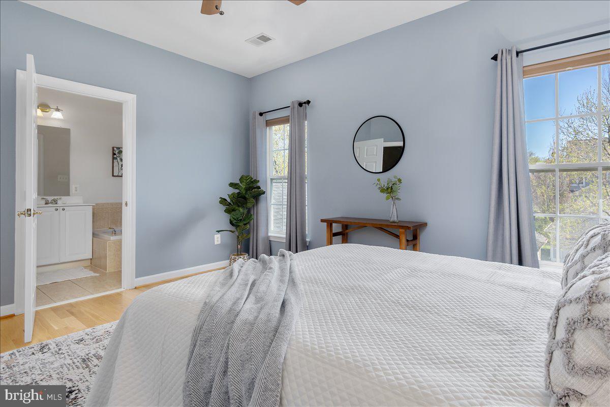 ADAMSTOWN COMMONS - Residential