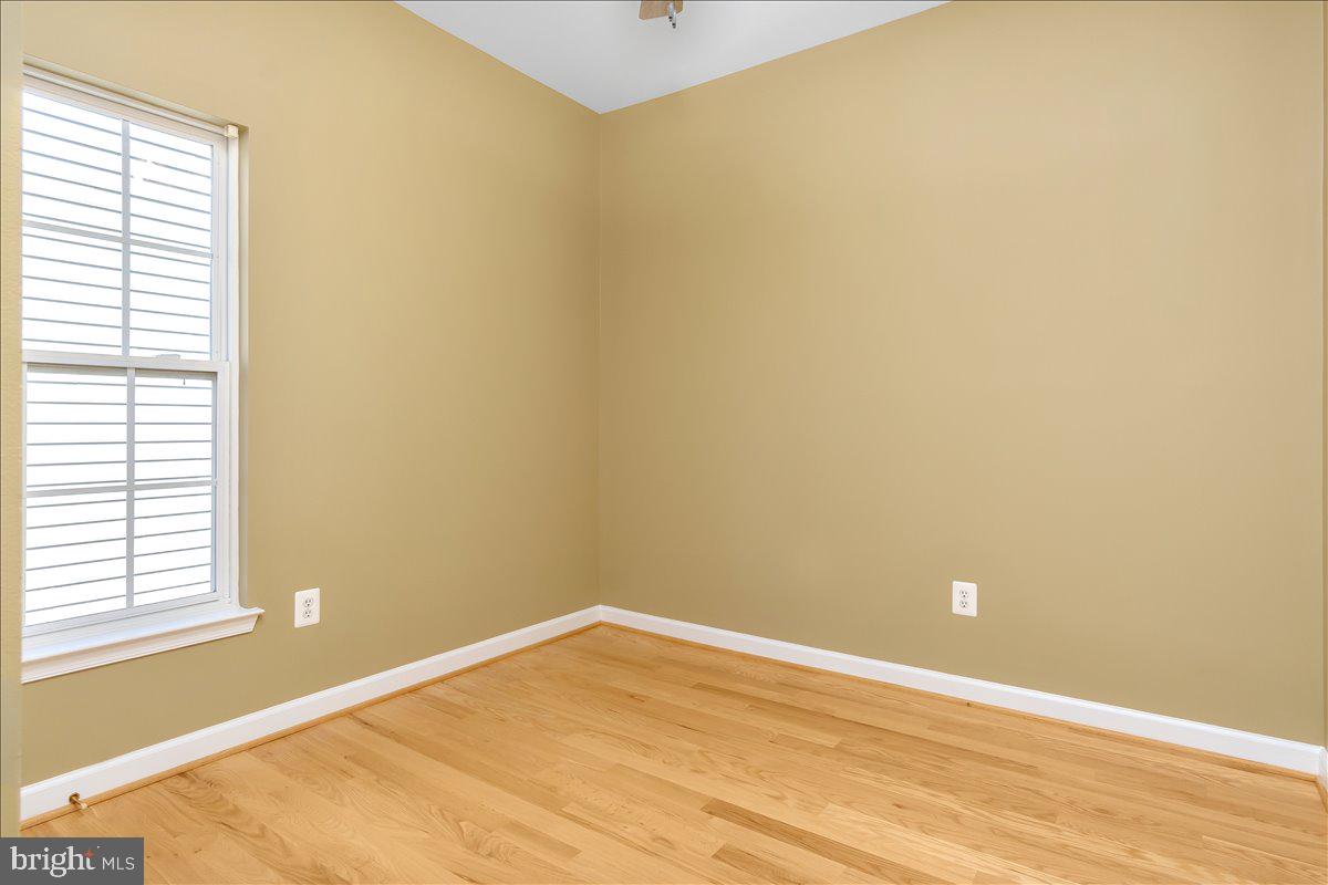 ADAMSTOWN COMMONS - Residential