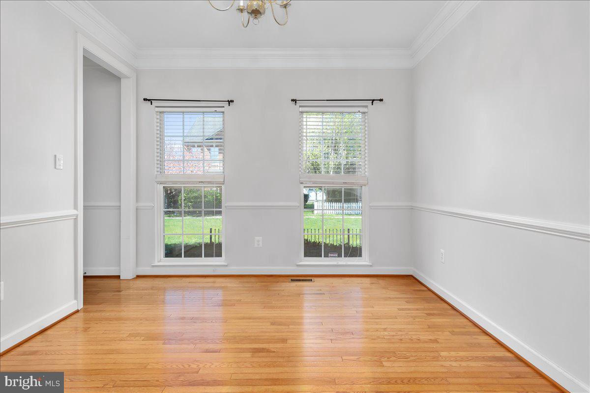 ADAMSTOWN COMMONS - Residential