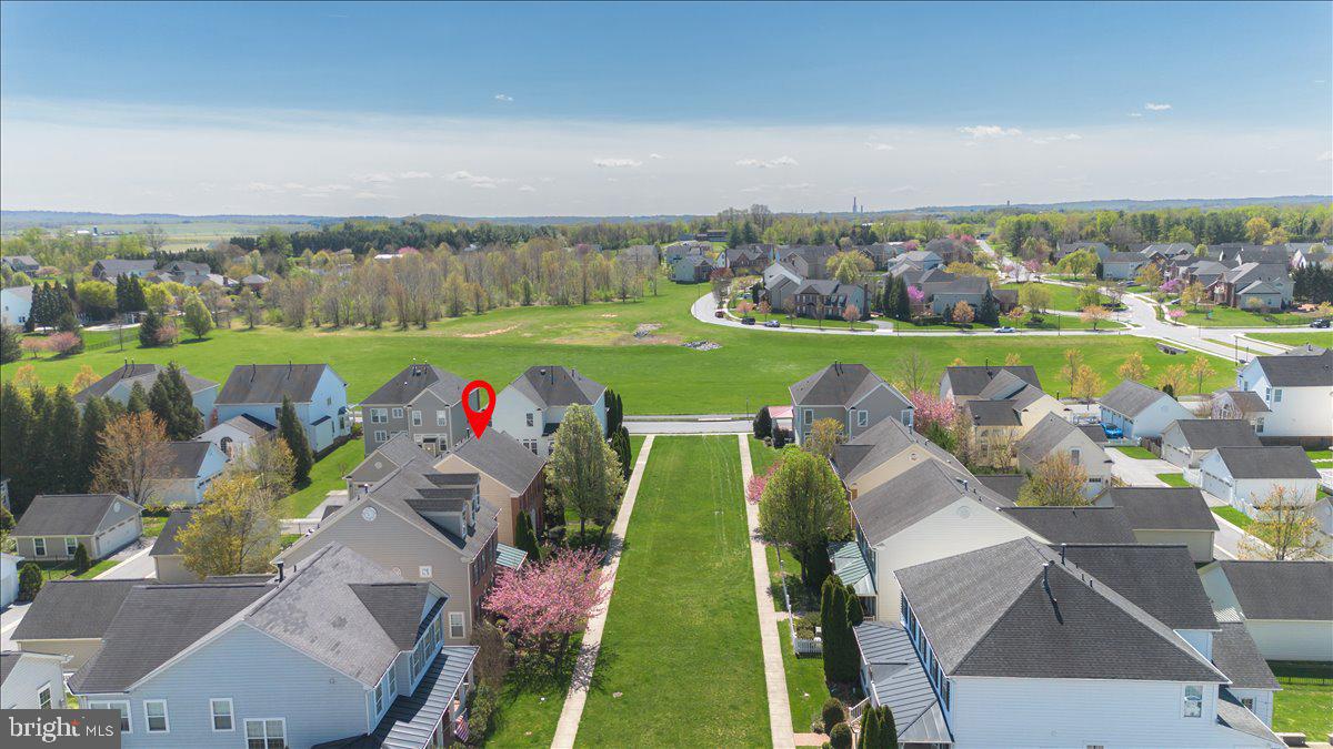 ADAMSTOWN COMMONS - Residential