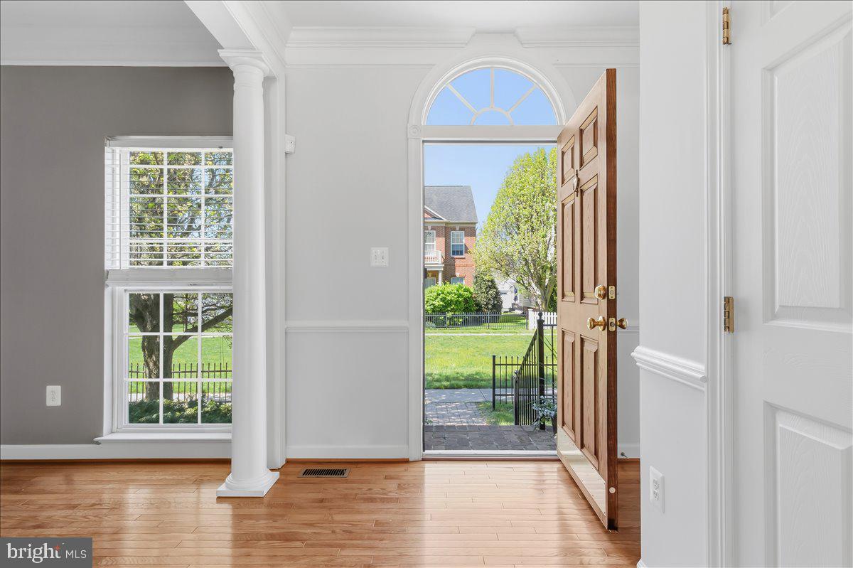 ADAMSTOWN COMMONS - Residential