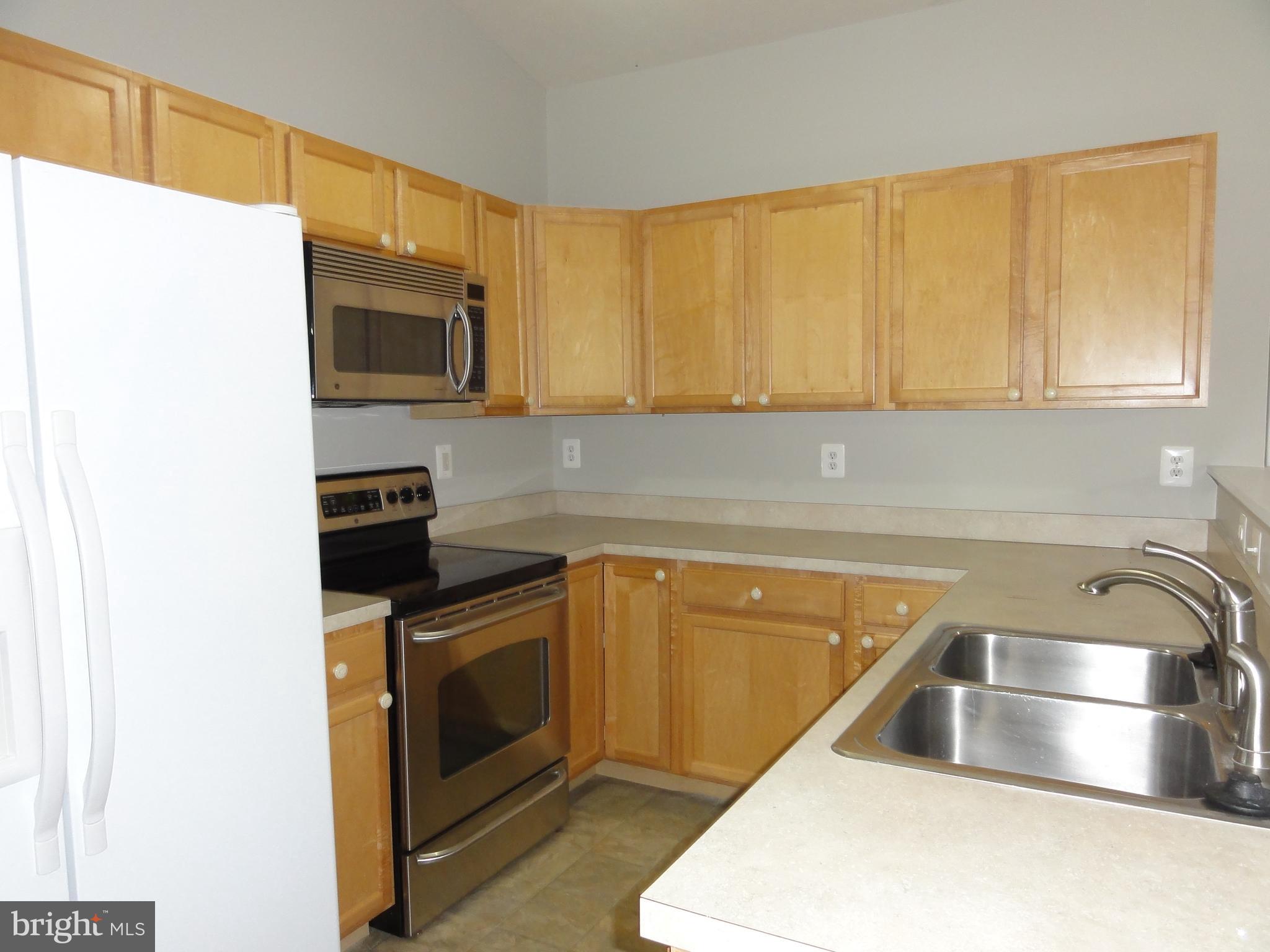 VILLAGE COMMONS - Residential