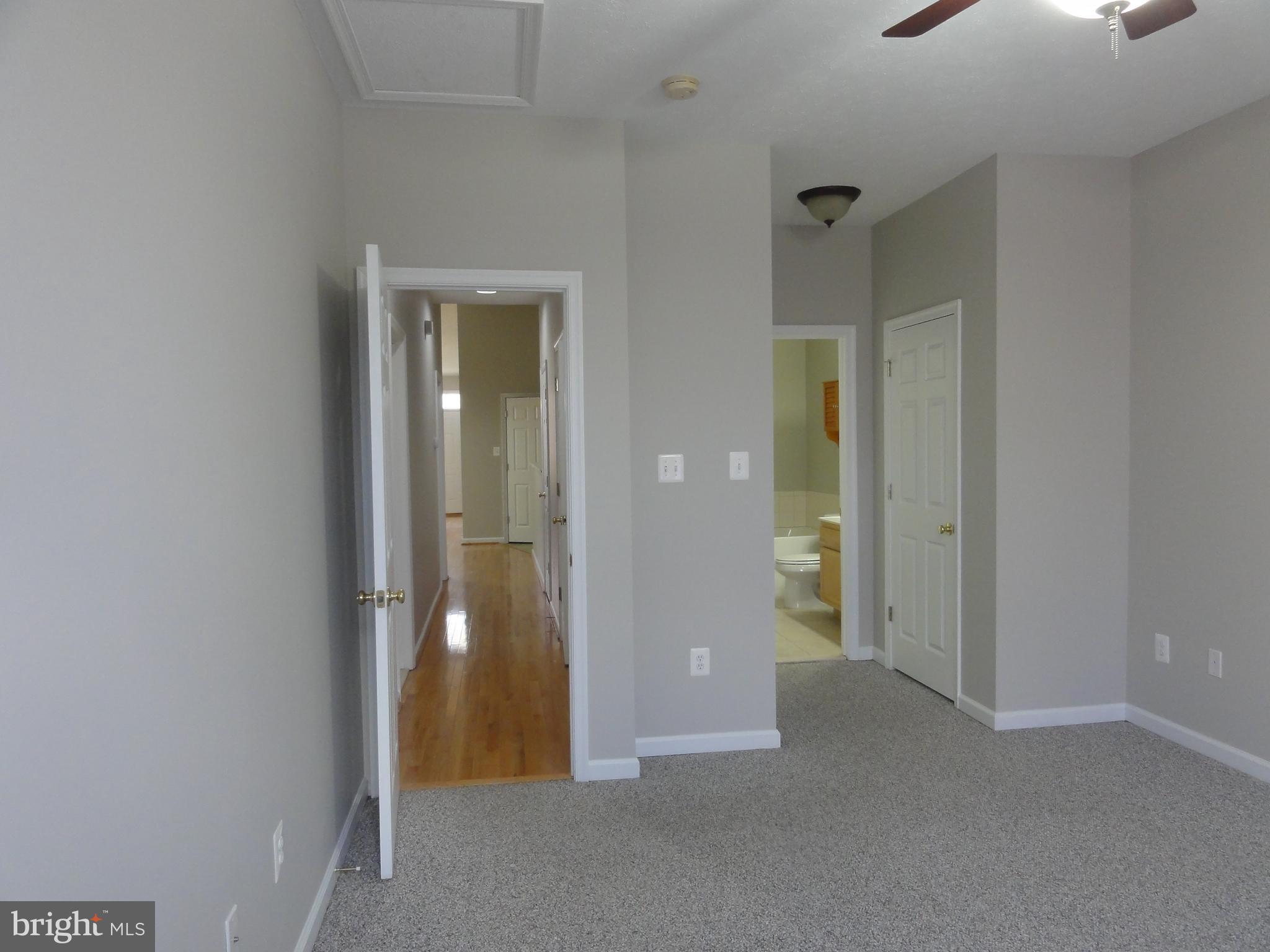 VILLAGE COMMONS - Residential