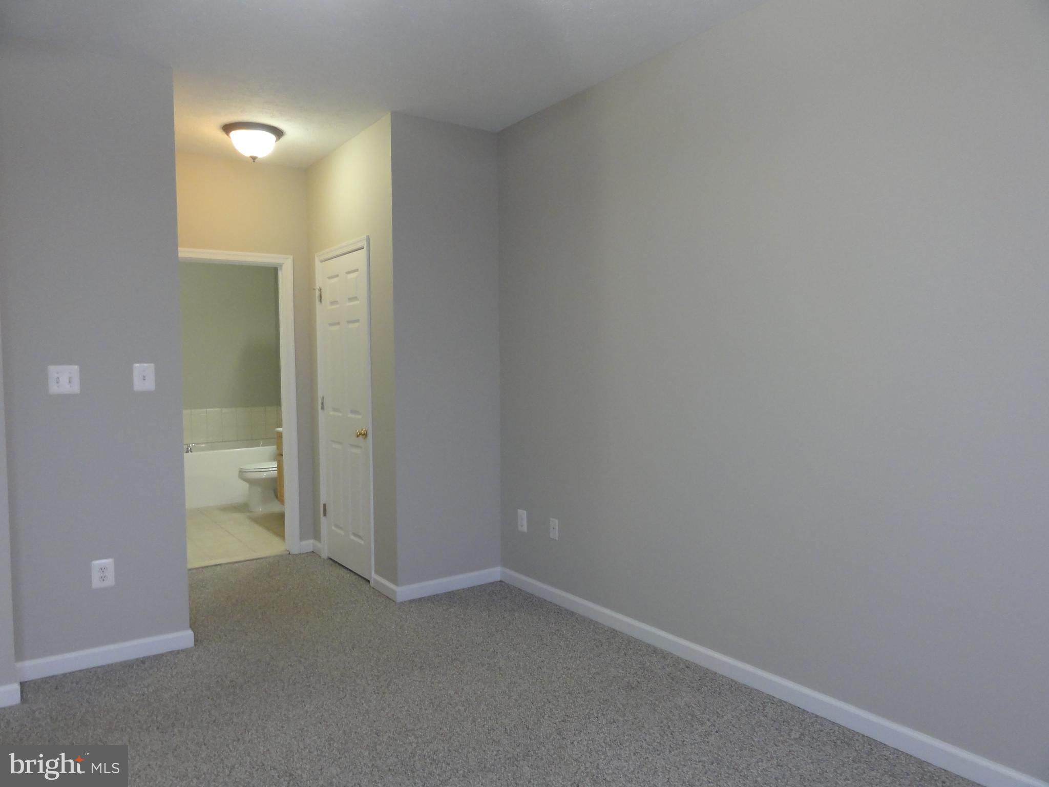 VILLAGE COMMONS - Residential