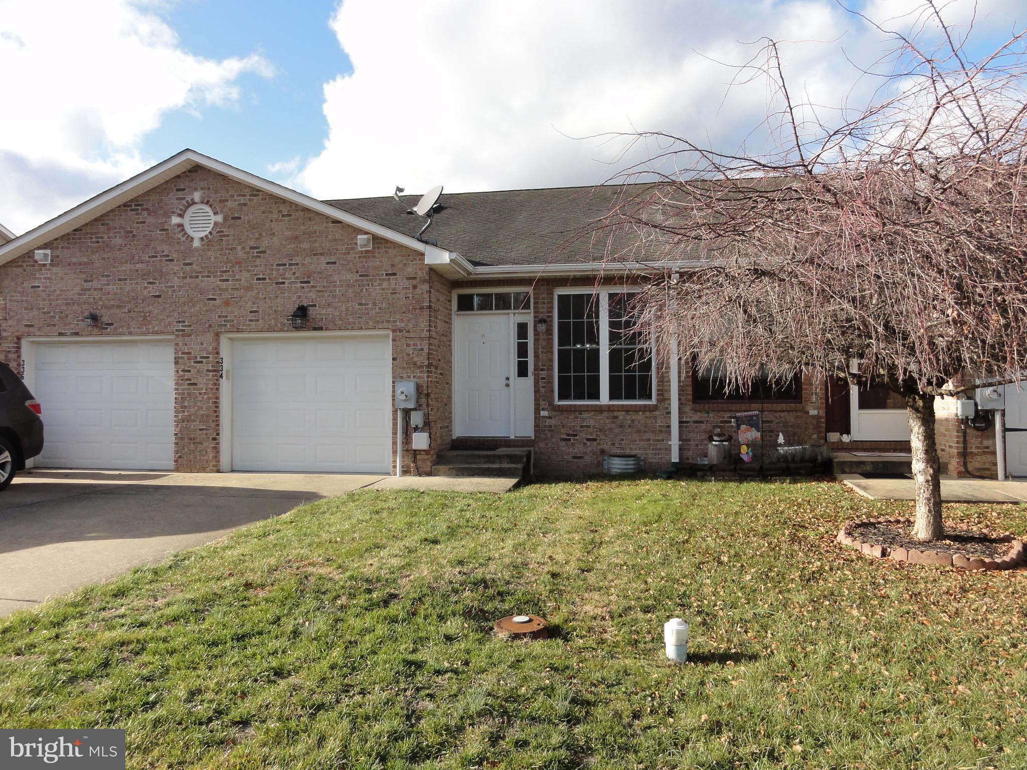 VILLAGE COMMONS - Residential