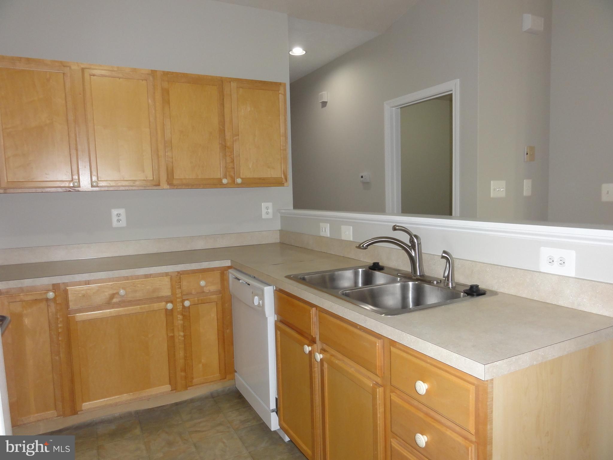 VILLAGE COMMONS - Residential