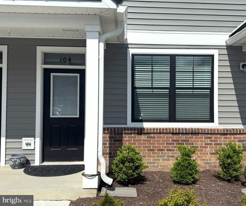 Condo For Sale - 2101 Emden Lane #104<br/> LEWES, DE 19958
