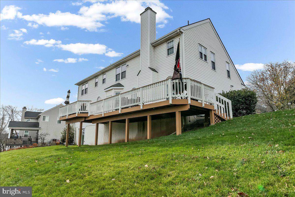 MEADOWS AT VALLEYFRG - Residential Lease