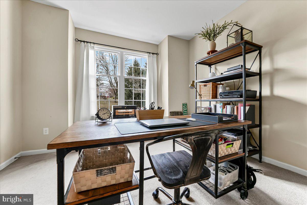 MEADOWS AT VALLEYFRG - Residential Lease