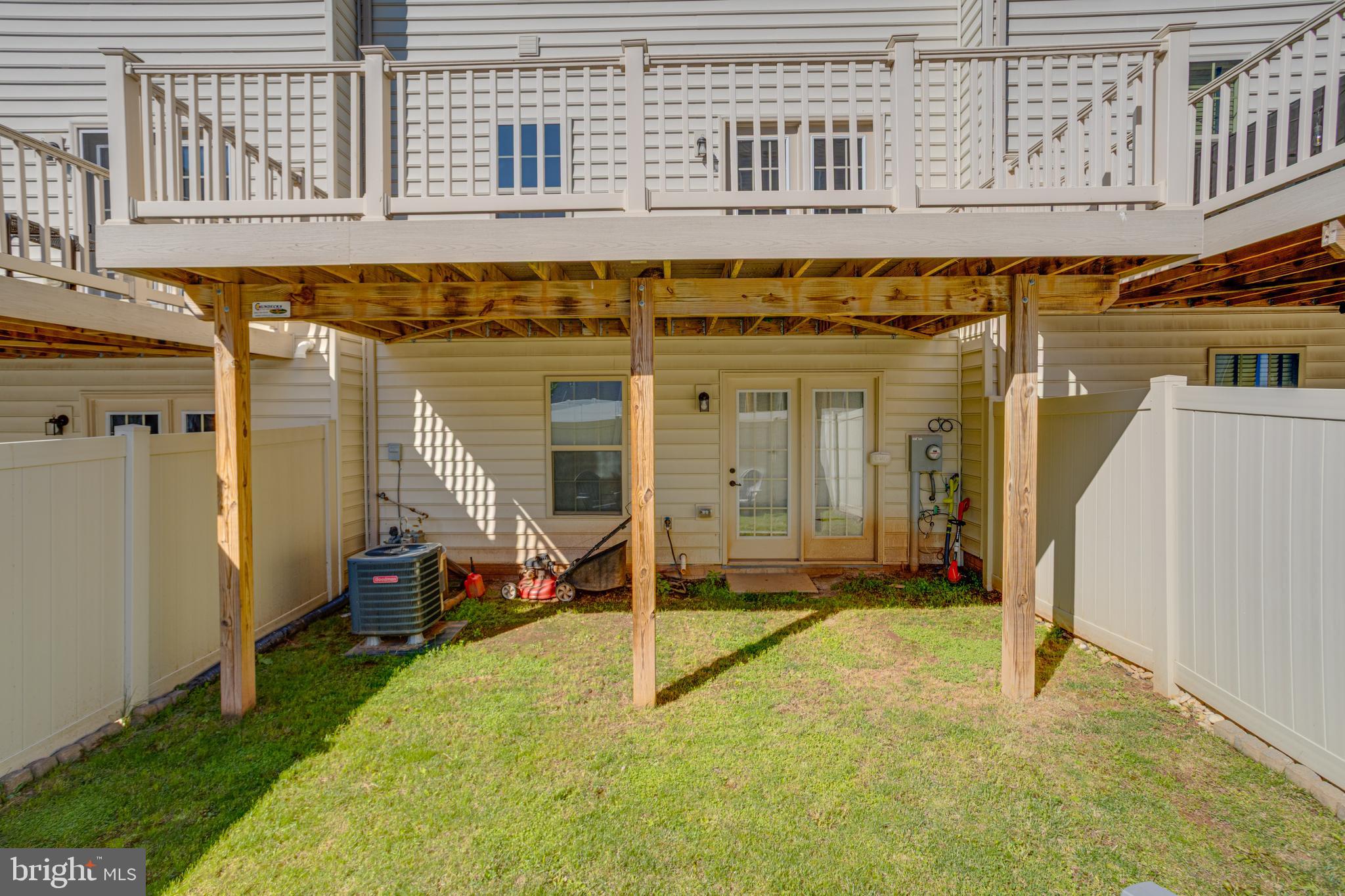 JEFFERSON PLACE - Residential