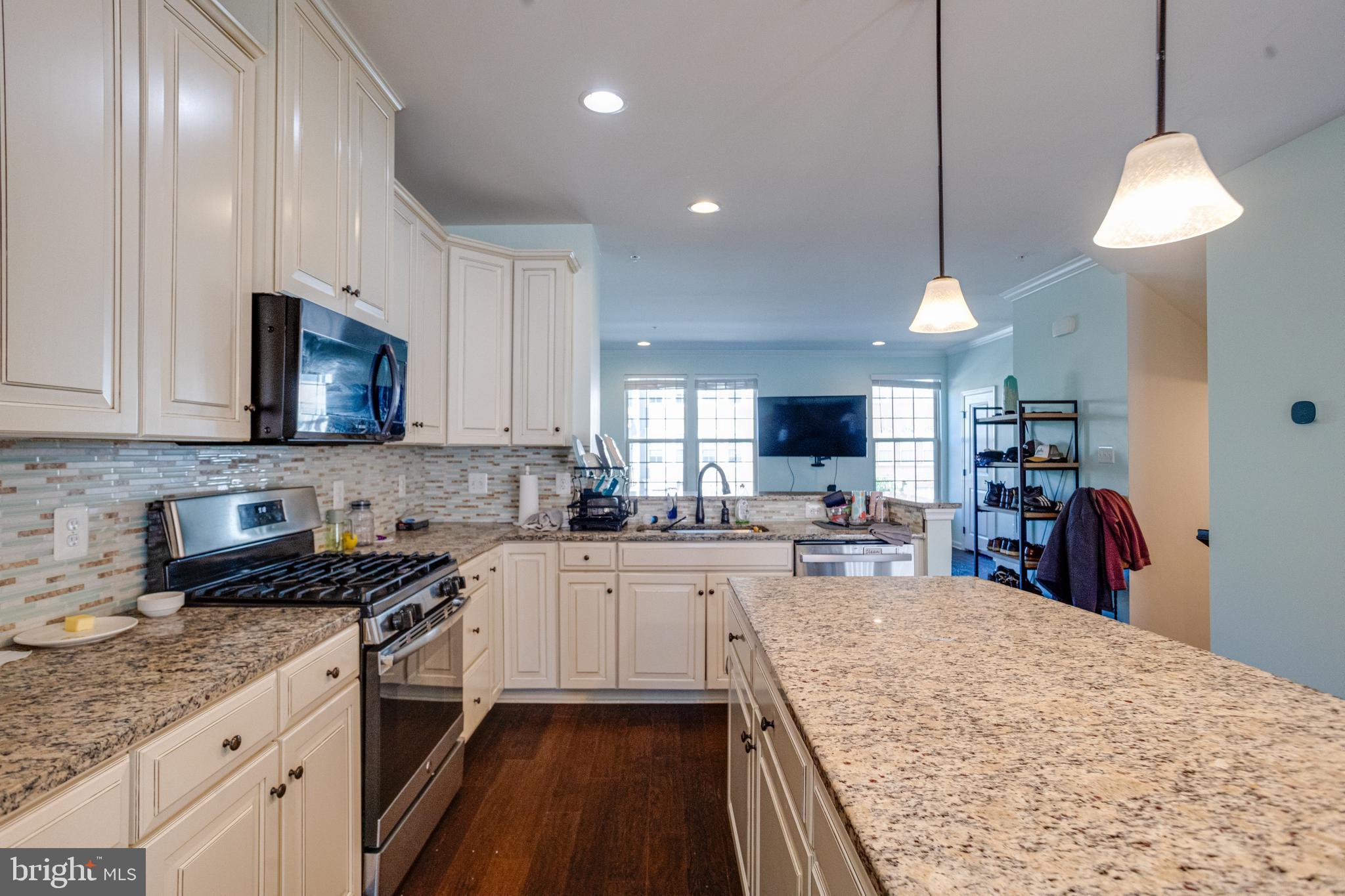 JEFFERSON PLACE - Residential