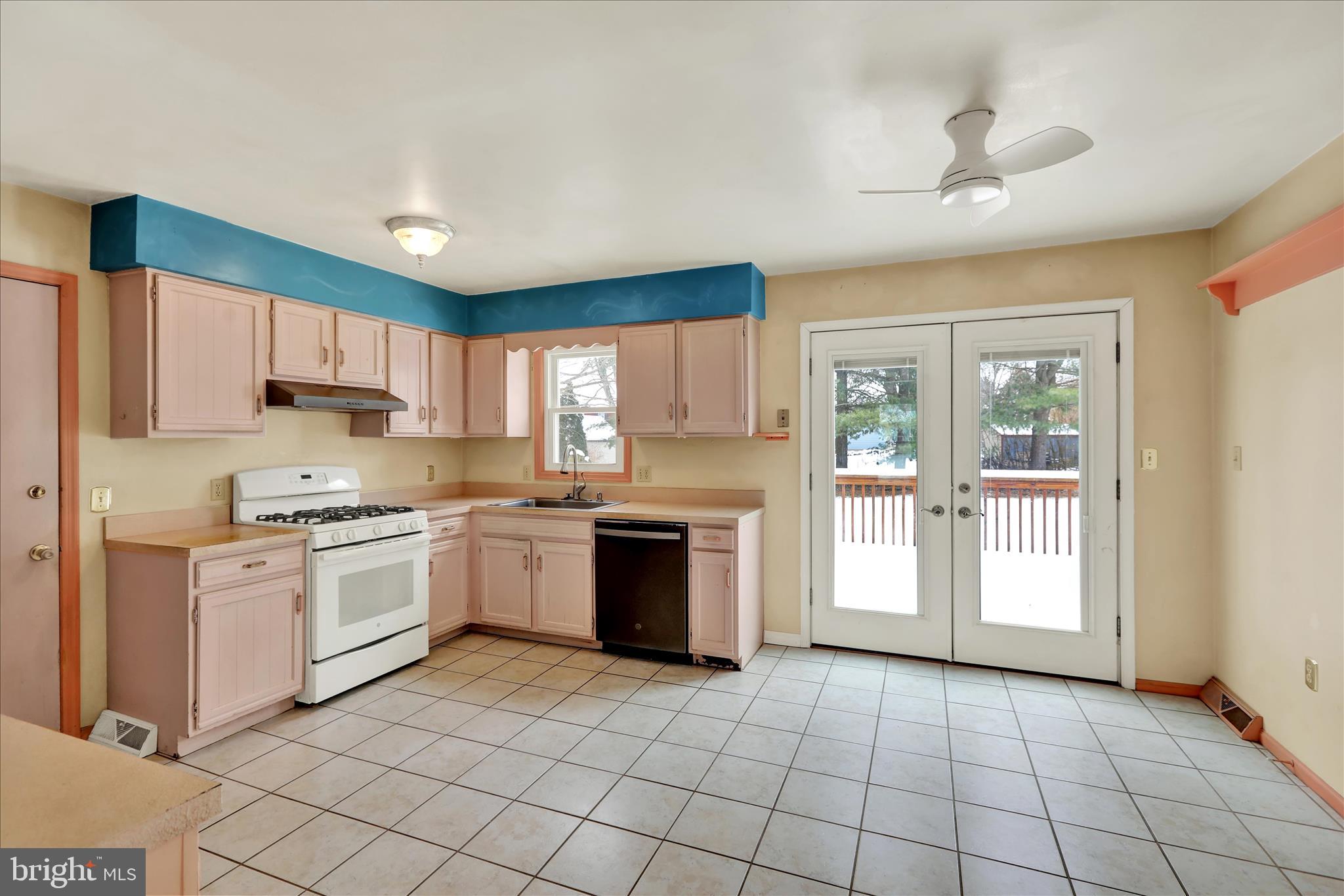 CARRIAGE HILL ESTATES - Residential