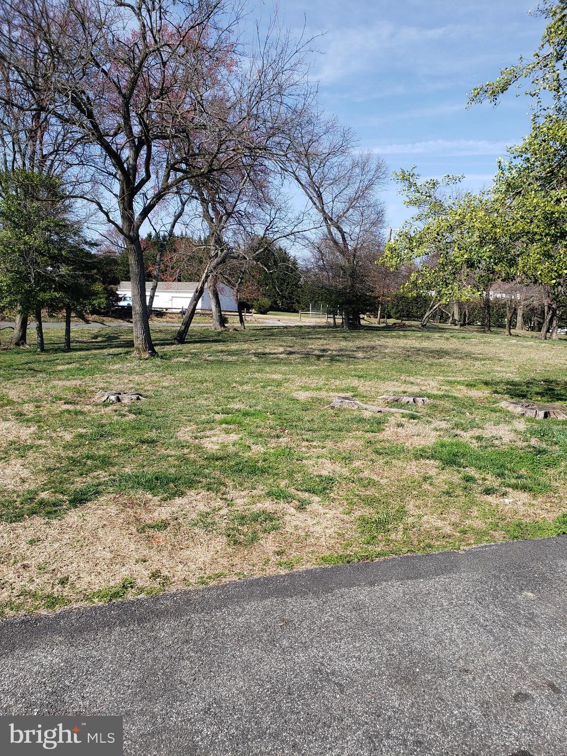 Lot available, approximately 1.33 acres (+/-). Lot is mostly clear with some trees. Public water and public sewer in the area at the edge of the property. Lot is serviced by a private road. Available immediately. Call agent for viewing information detail. Other lots coming available.