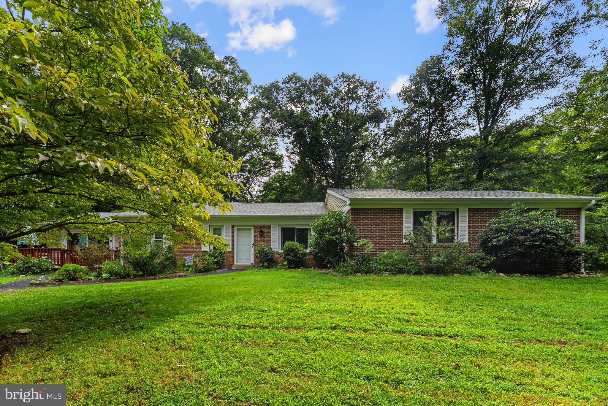 7401 LITTLE COURT