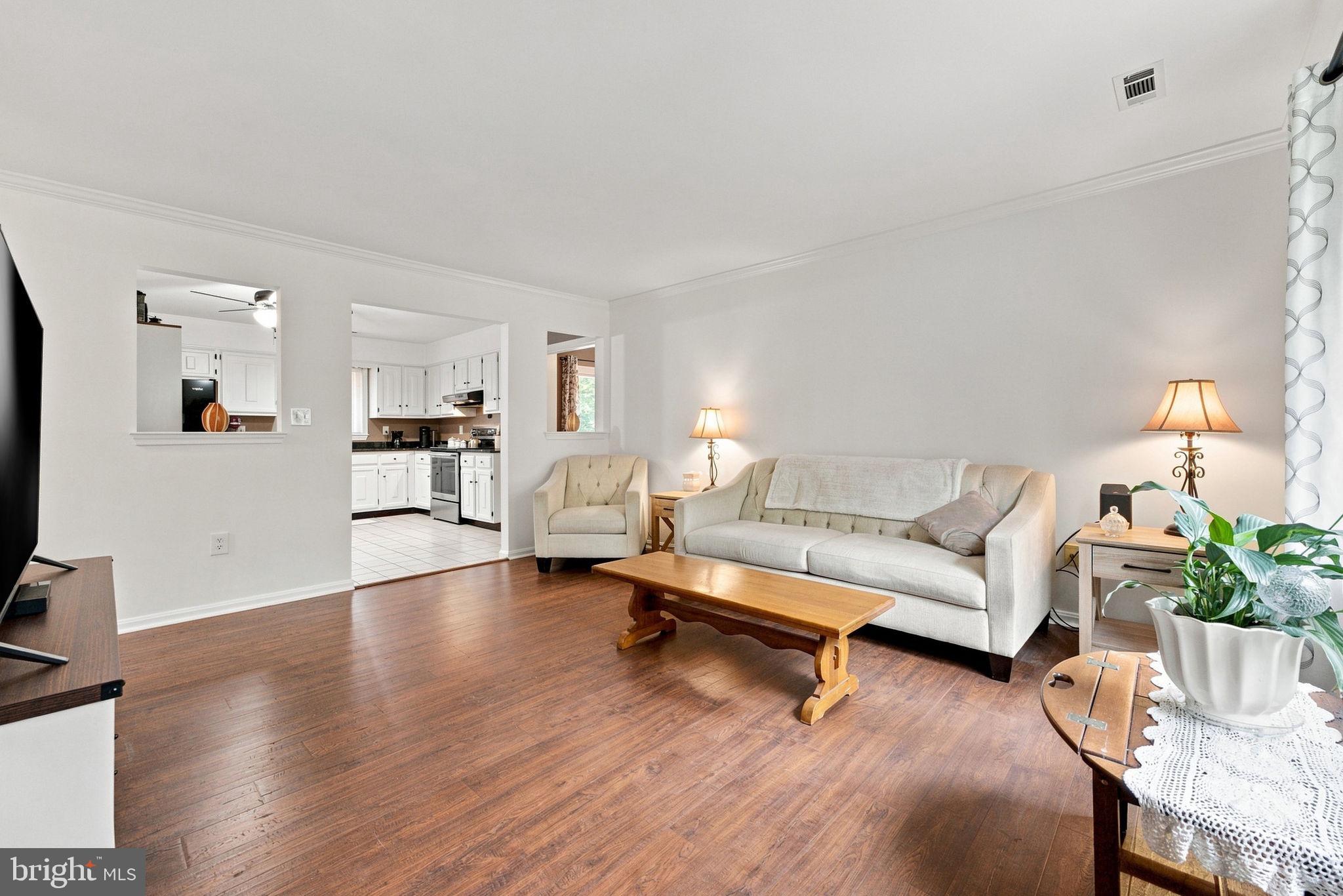 7401 LITTLE COURT