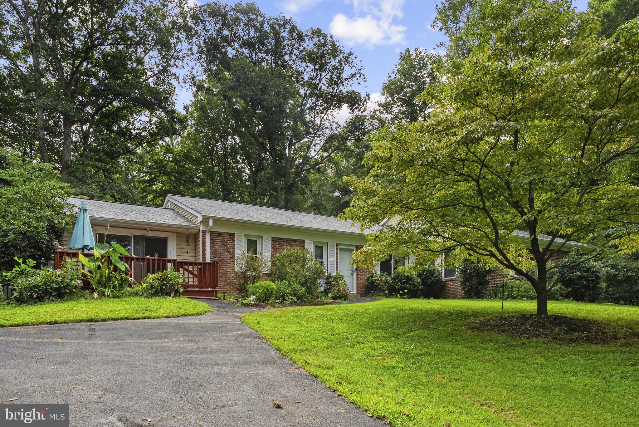 7401 LITTLE COURT