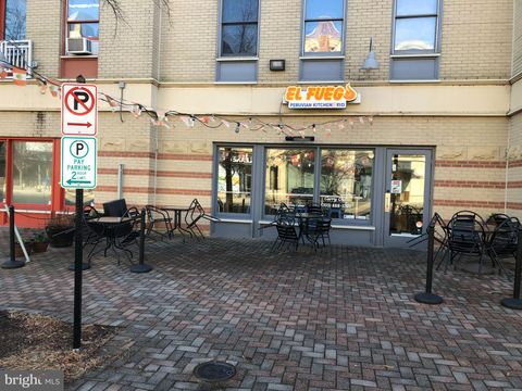 Photo of 2300 N Pershing Drive #B, ARLINGTON, VA 22201 (MLS # VAAR2055082)