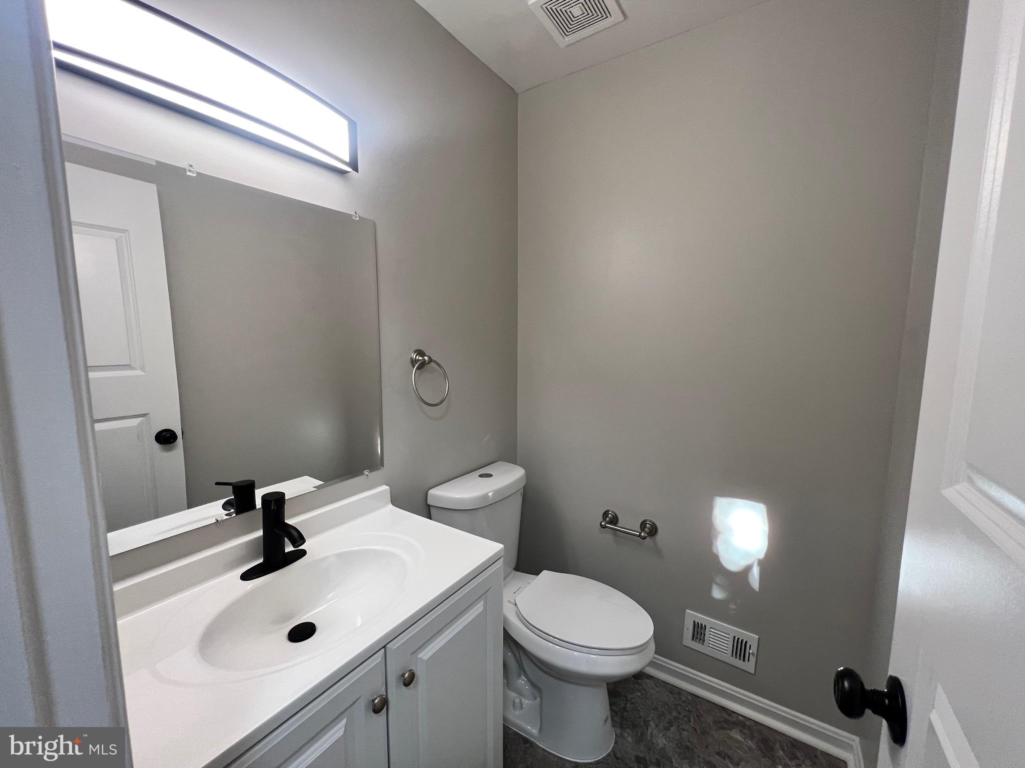 VALLEYBROOKE - Residential Lease