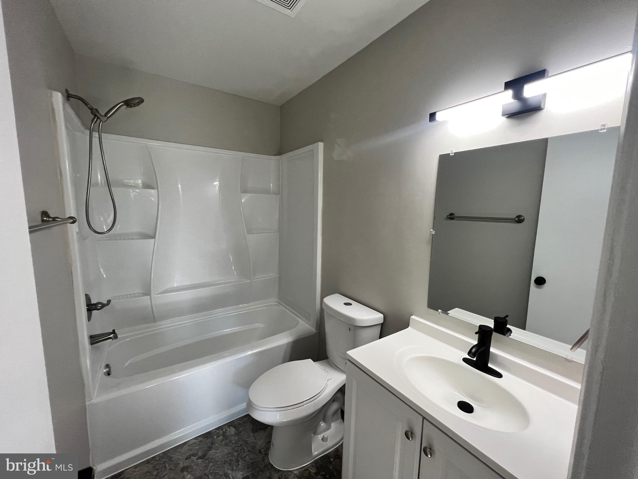 VALLEYBROOKE - Residential Lease