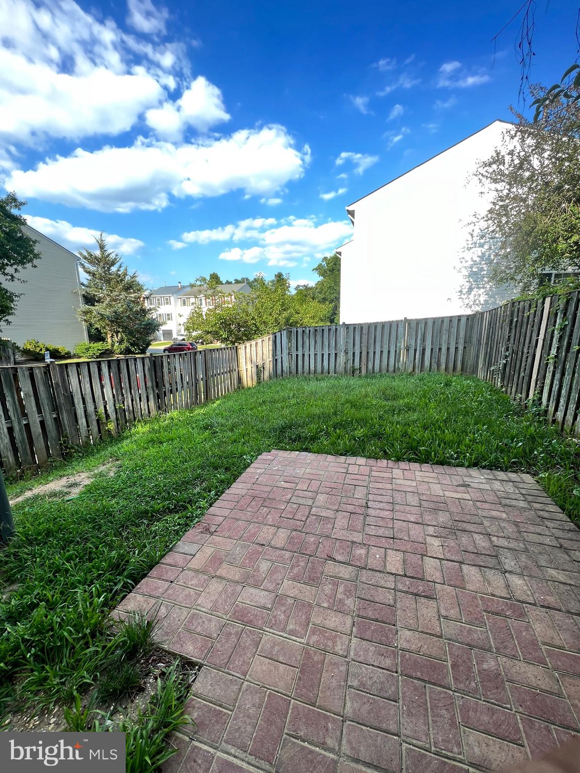 VALLEYBROOKE - Residential Lease