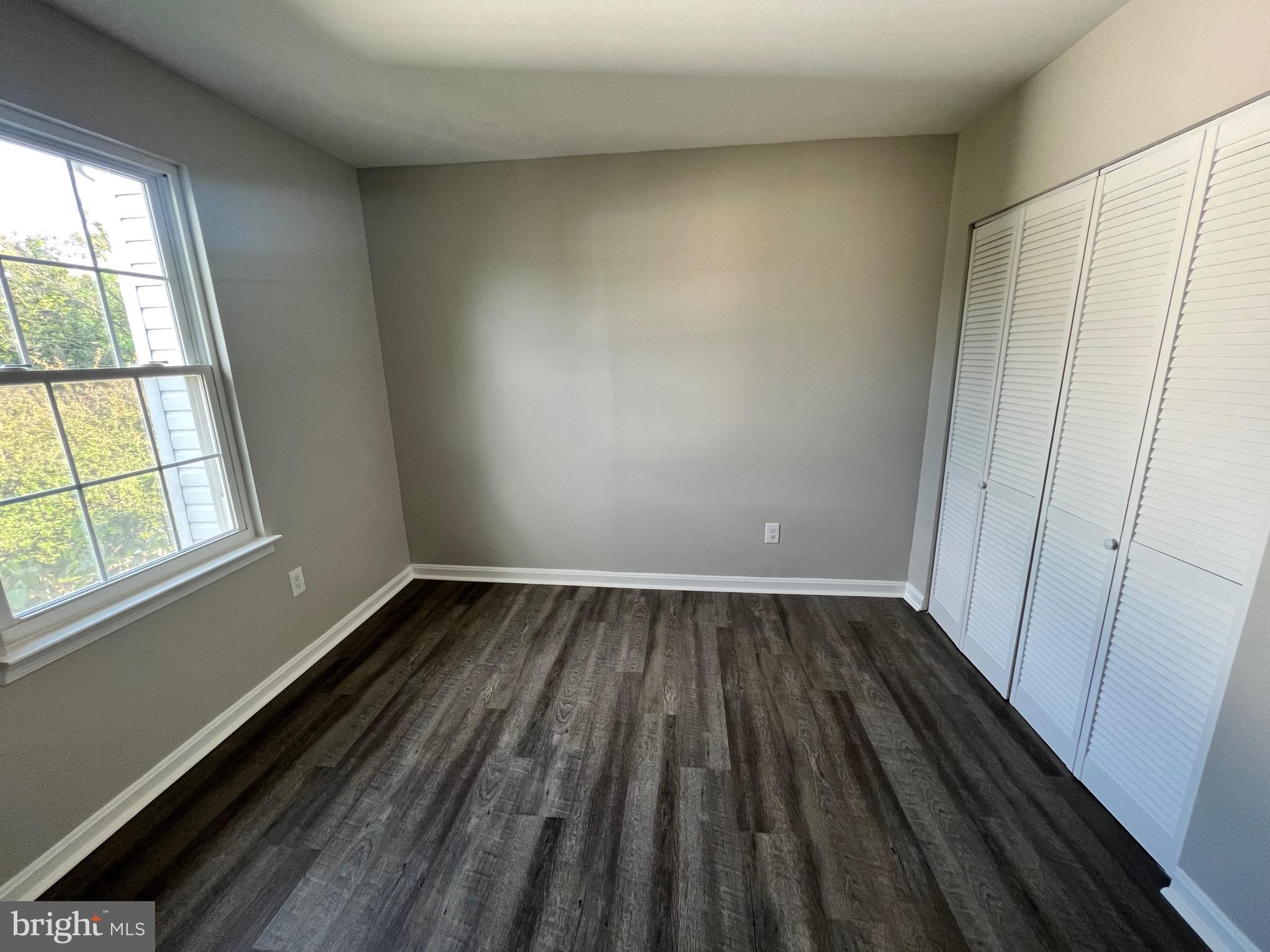 VALLEYBROOKE - Residential Lease