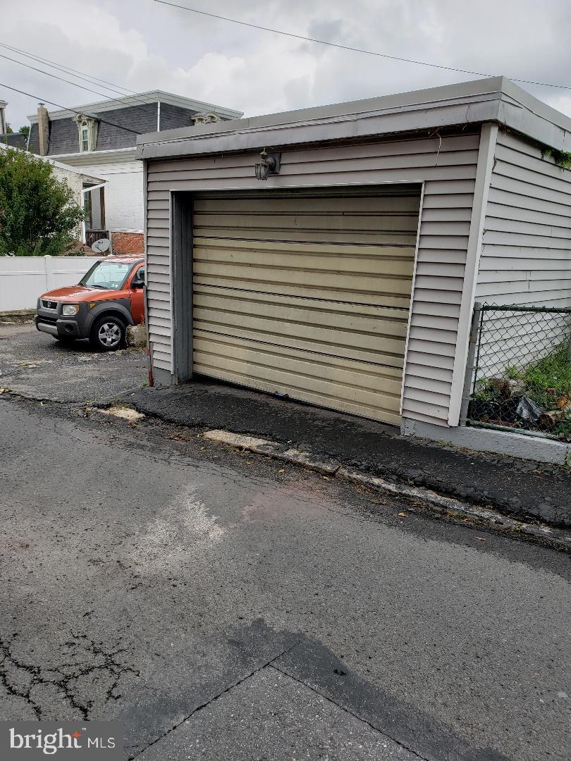 POTTSVILLE - Residential