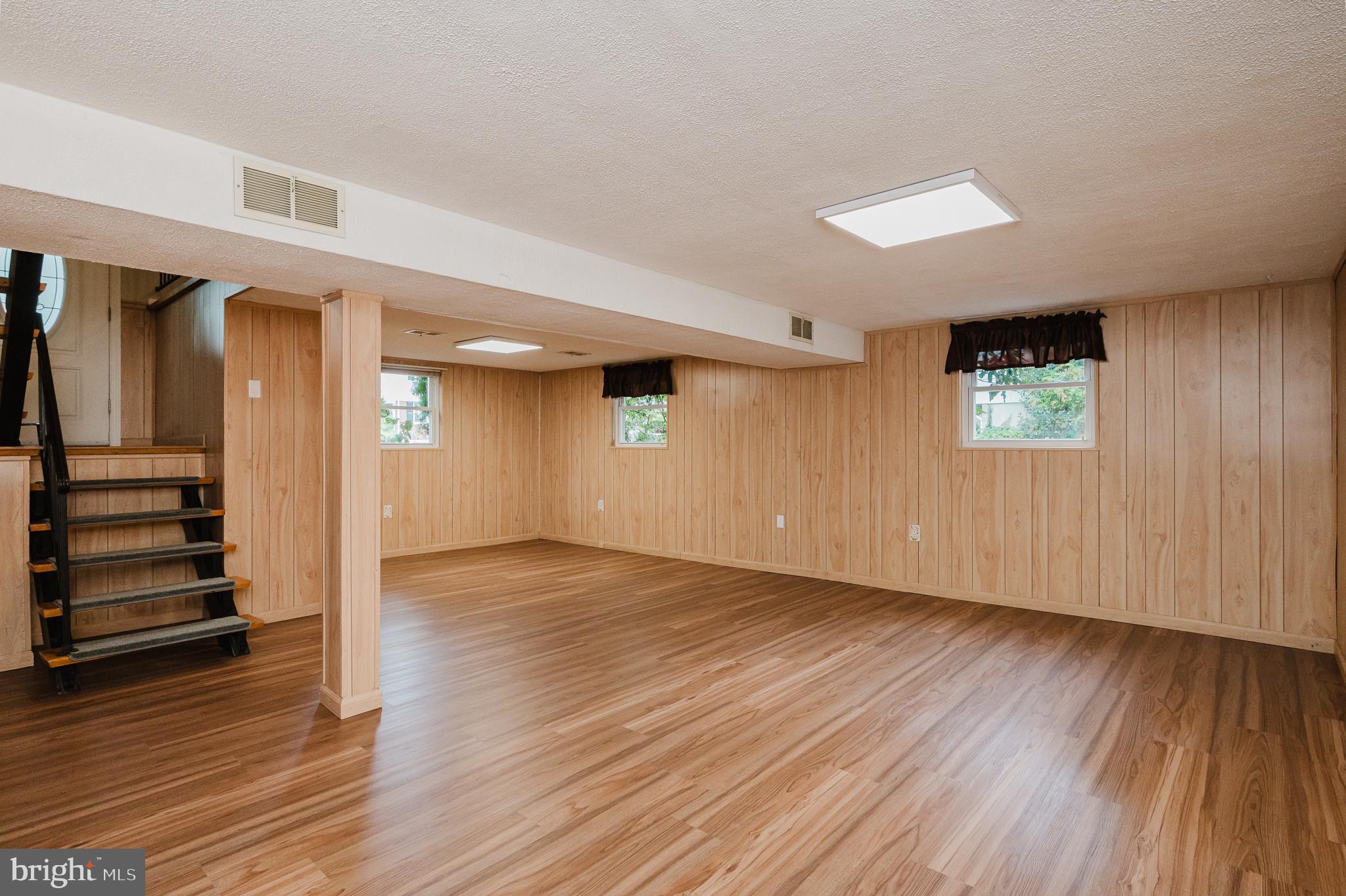 EDGEWOOD MEADOWS - Residential