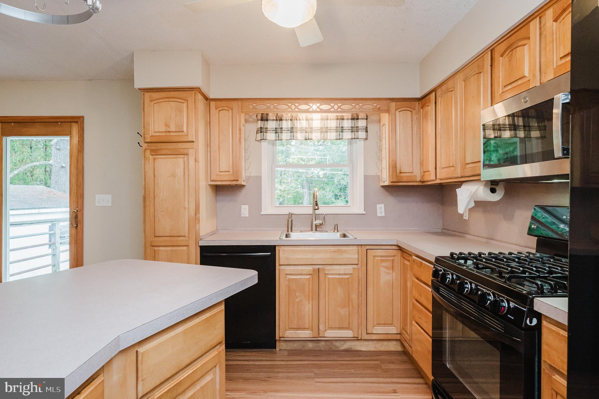 EDGEWOOD MEADOWS - Residential