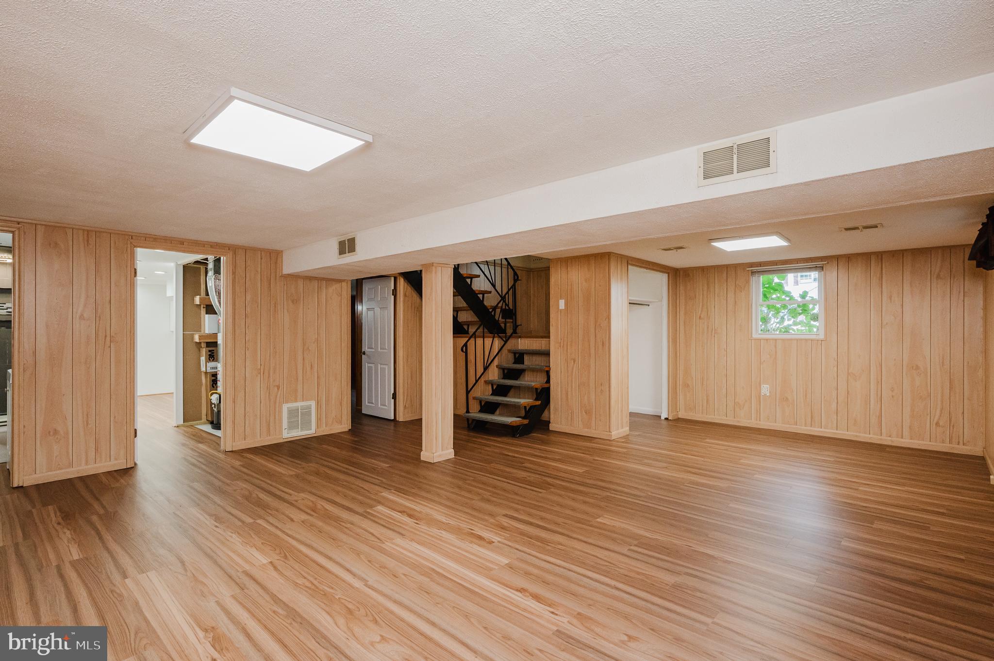 EDGEWOOD MEADOWS - Residential