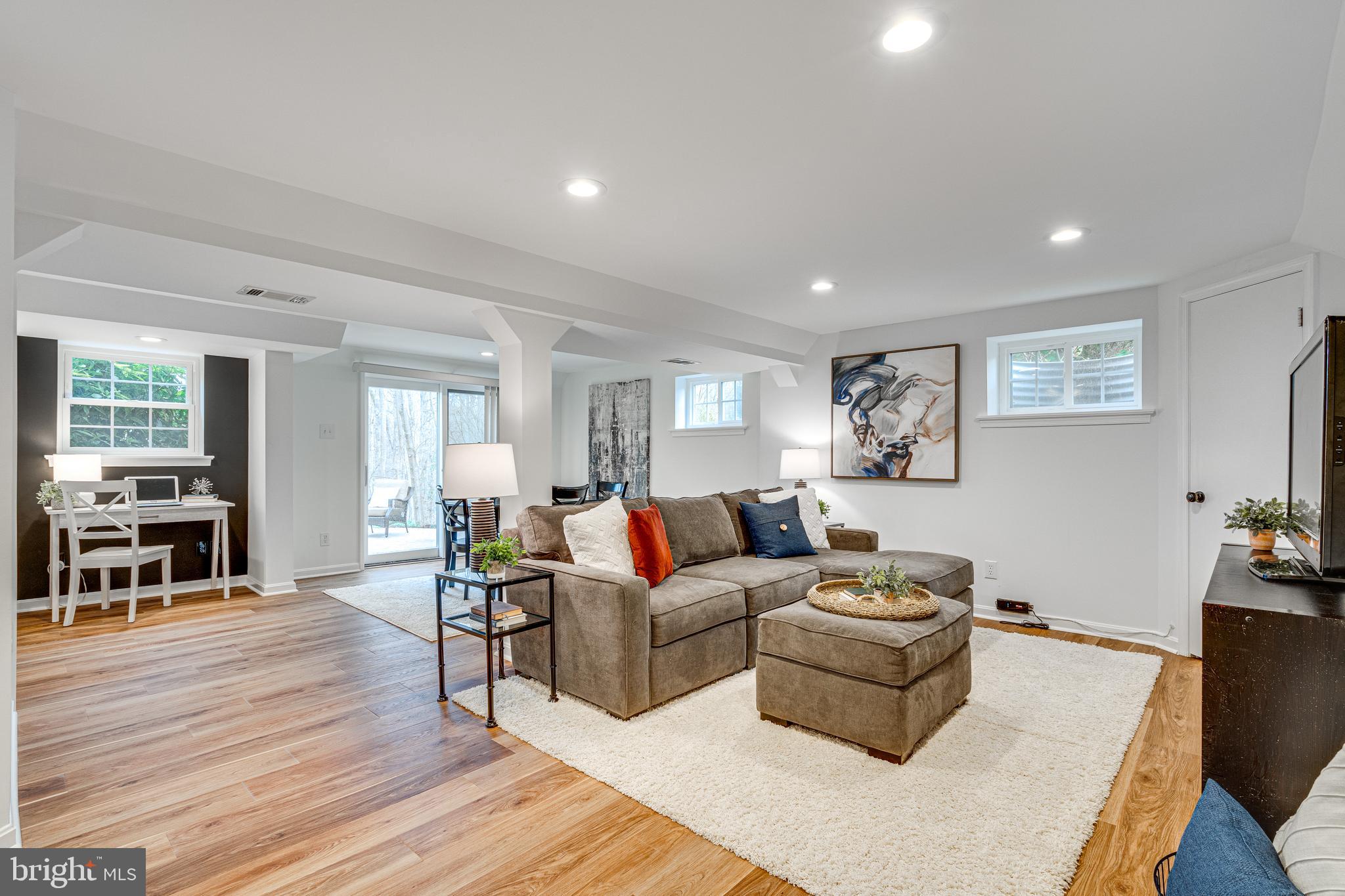 KINGS PARK WEST - Residential