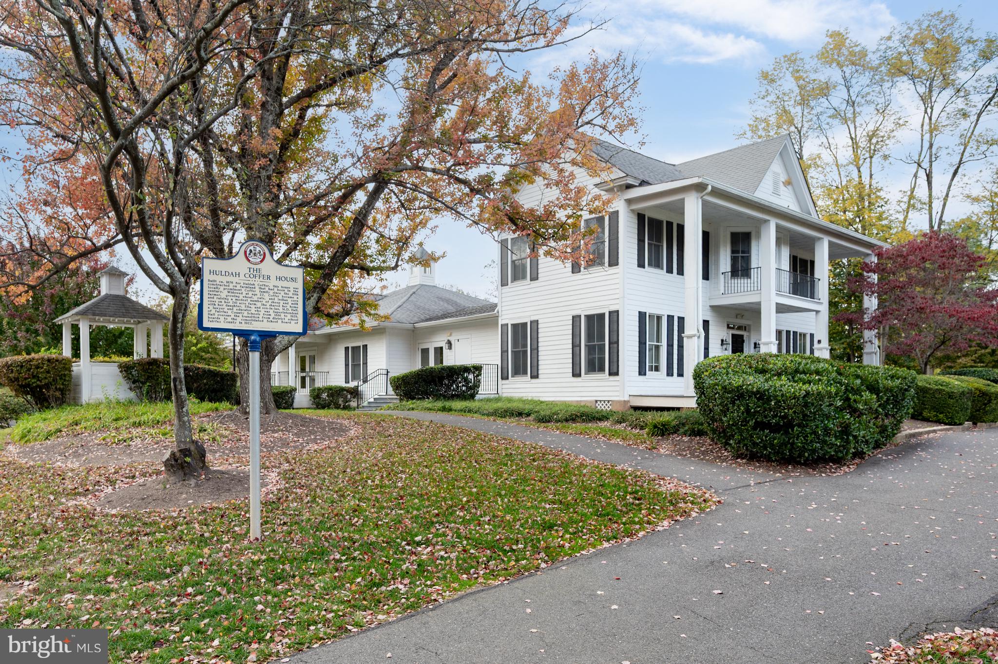 BURKE CENTRE - Residential